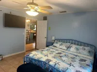 Charming 3-bedroom house in nice Port Richey with AC, WiFi