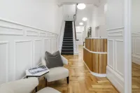 Fox on the Hoe - Apartments