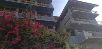 Bishan Dar Cottage