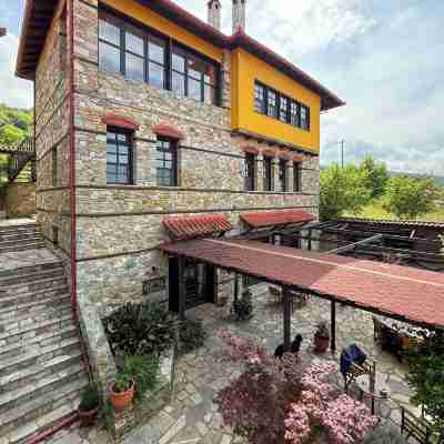 Pliades Traditional Guesthouse Hotel Exterior