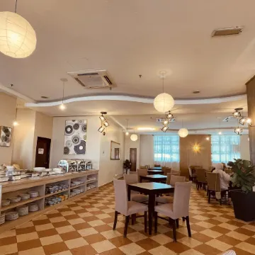 Putra Brasmana Hotel