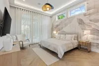 Luxurious Naples retreat!