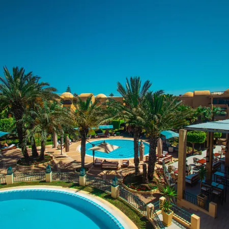 Suites Hôtel les Charmilles & Spa