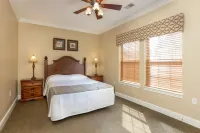 Branson's Great Rock Retreat - balcony