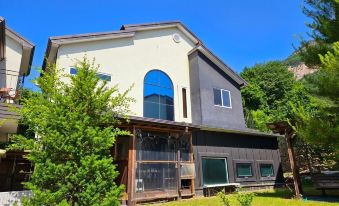 Poam Mountain Pool Villa Pension