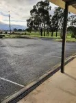 Budget on the Lake - parking