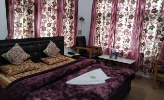 Hotel Neelgagan