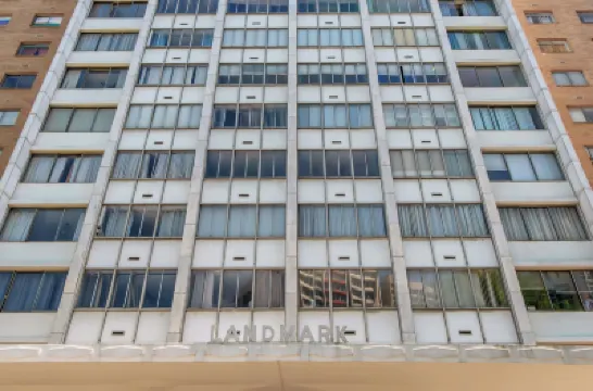 Perfect Dtwn 2 Bed Condo w Cali King Bed and Gym Hotels in der Nähe von Center for Civil and Human Rights