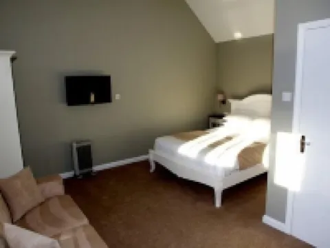 The Bull Inn Lodges Hotels in Cranbrook