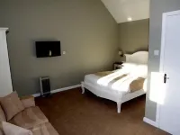 The Bull Inn Lodges Hotels in Tenterden