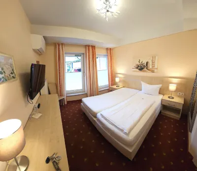 Hotel Altes Weinhaus Hotels near Klohr Dieter Sabine
