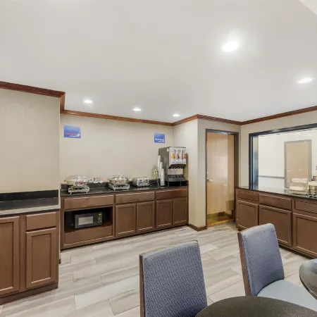 Best Western Alamo Suites