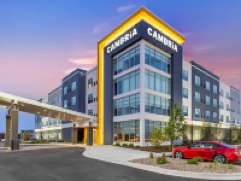 Cambria Hotel Davenport Quad Cities Hotels in Bettendorf