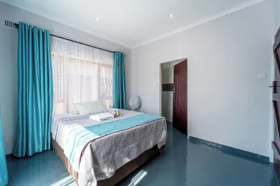 KhayaLethu Cottage 2 Cozy home, 10mins walk to the majestic falls. Lovely garden