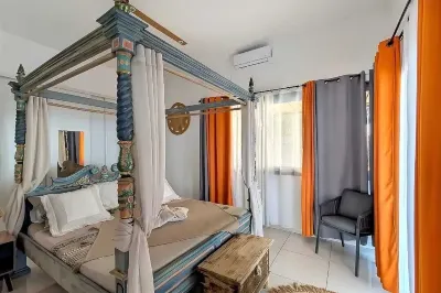 House with ocean view and jacuzzi 10 minutes from the beach