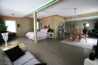 The Grafton Beach House Hotels in Grafton