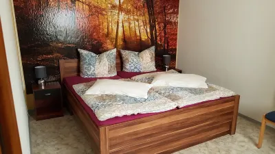 Newly renovated holiday home Matthes Hotels in der Nähe von Bowlingbahn, Toschi's Station