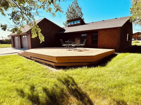 Family Home with Mountain Views