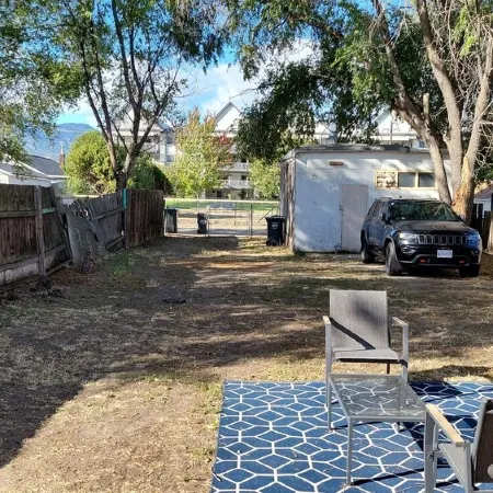 Downtown City Retreat | Pet Friendly | Sip, Lake, Repeat
