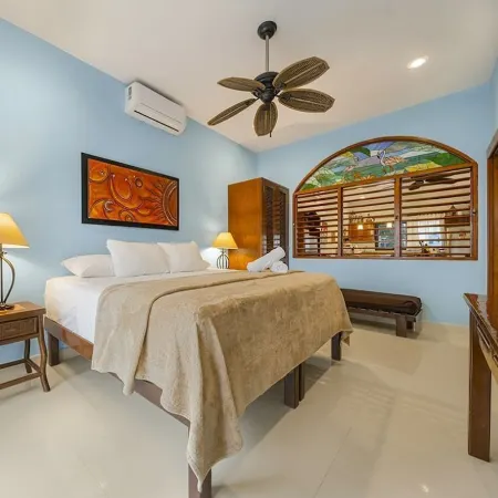 Courtyard Villa "Acapulco" with a/c and pool    5 min stroll to beach