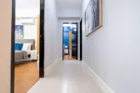 New! Cozy 3 Bedroom in BGC - Fast Wi-fi 58" UHD TV