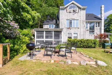 Charming and Relaxing 4br Farmhouse for Group Getaway