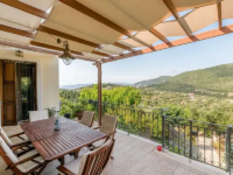 オデッセイ パレス - エスケープ イン ミシカル イサカ イタキ島のホテル