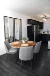 Two Bedroom Condo mins from beach