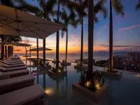 Pier 57 Penthouse 703 - Great Ocean Views & Location, Rooftop Infinity Pool