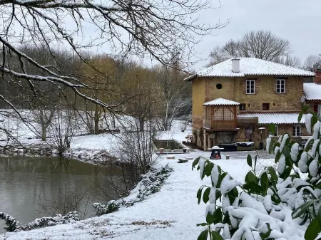 lodging of the mill of Varax