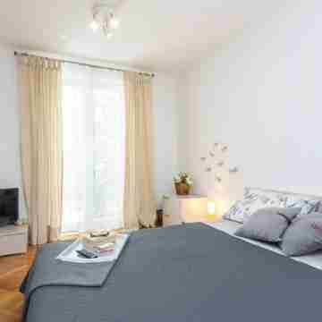 New trendy & modern apartment 100m from the beach & Old Town - Ploce area Rooms