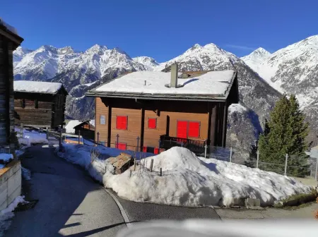 Apartment with a dream view of the panorama of the four-thousand-meter peaks Отели в г. Грэхен