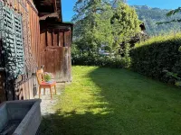 Vacation apartment with park-like garden in a central location Hotels in 