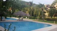Luxury And Peaceful Little Condo With Direct Access To The Beach - 私人泳池