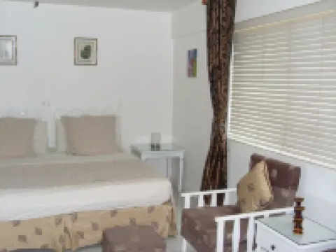 Luxurious beach  front self-catering apartment in the heart of Ocho Rios Jamaica