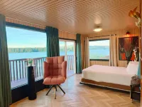 The Florentine Waterfront Hotel Hotels in Lane County