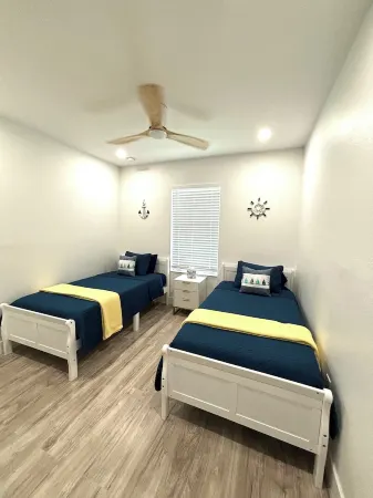 Beautiful Pet friendly 4BR Property W/Large fenced Backyard Centrally Located