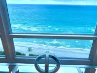 Luxurious large Direct Ocean Front Penthouse Beach access&Free parking-Remodeled