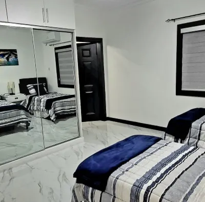Retreat in New Kingston - Prime location for families or business travelers.
