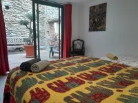 Stone loft panoramic mountain views
