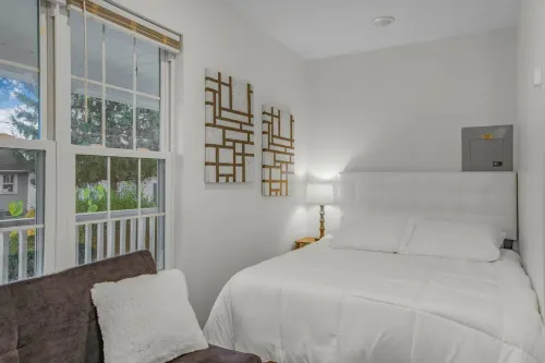 Cozy Private Studio - Close To It All!