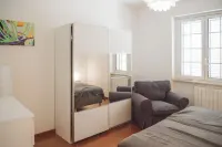 ROME - Spacious apartment in villa with pool and barbecue, 1km from the sea Hotels in Ortona