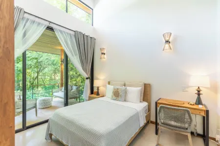 Ginger Gardens Casita – Luxurious Oasis in Pelada, walk to beach, Nosara