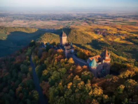 The gingerbread house 聖瑪麗歐米訥酒店