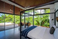 Private Ocean View Mountain Adventure Awaits!