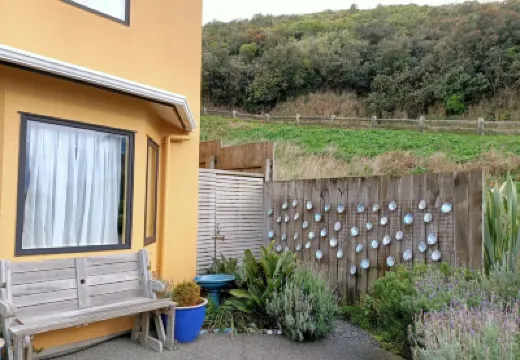 Cosy Self-contained Studio with Panoramic Views Hotels in 