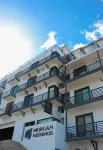 60% discount, new 3 BDR, 2 rooftop pools w panoramic views, 5 min from downtown