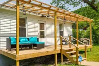 Mountain Serene Views and Creek-side Charm - Pet Friendly