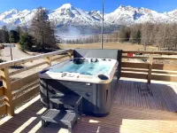 Grand Chalet Avec Piscine et Jacuzzi