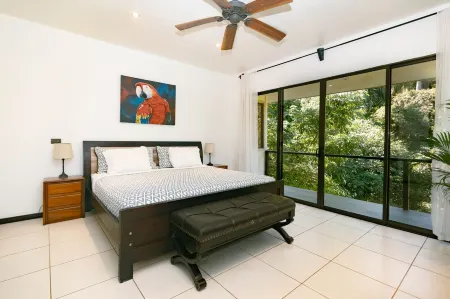 Top Spot with Daily Wildlife Visit & Nature Views